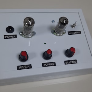 A Handmade Two 6AK5 Tube High Performance Shortwave Regen Radio Receiver