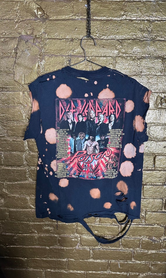 Unisex Rock & Roll Def Leppard custom vintage tee… - image 2