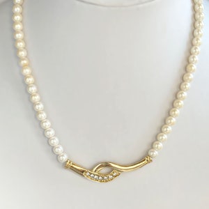 Pearl Necklace, Single Strand Pearls, Gold Plated Rhinestone Necklace, Vintage Beaded Pearl Necklace, 1980s Rhinestone Gold & Pearl Beads