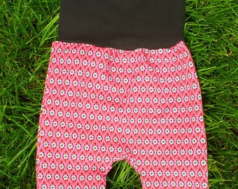 Pantalon évolutif, 6-36 mois, Coupe MP, motif étoilé discret rose blanc et noir, bandes noires, fait à la main par Mauve Pivoine