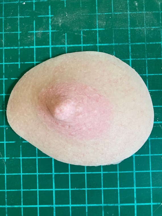 Silikon Brust prop fr den Einsatz in Film, TV, Bhne oder Cosplay. -  Etsy.de