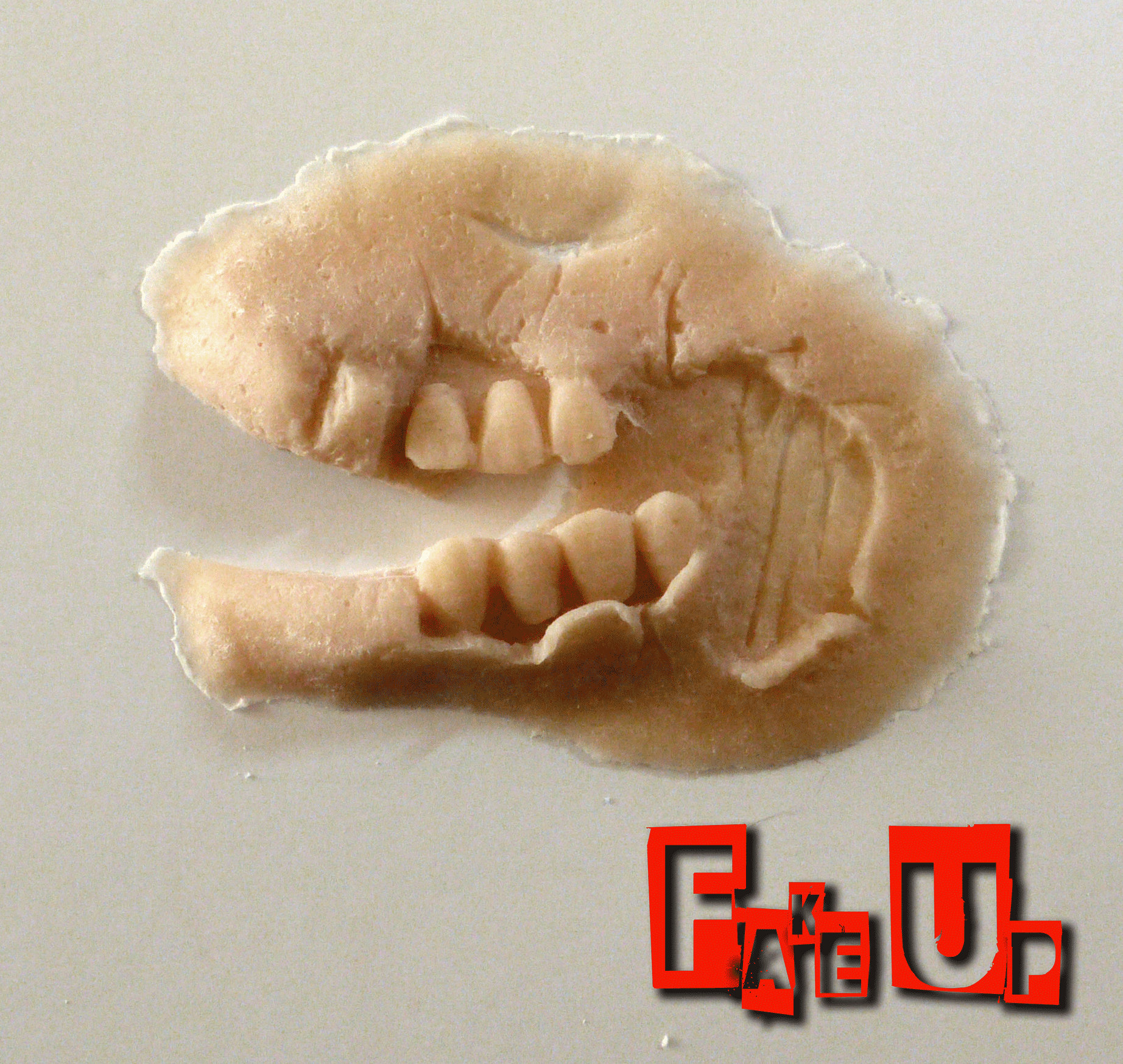 Gelatine Ripped Zombie Jaw Prosthetic: Halloween SFX Cosplay