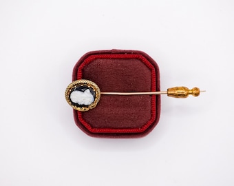 18k Gold Victorian Hardstone Cameo & Snake Stick Pin
