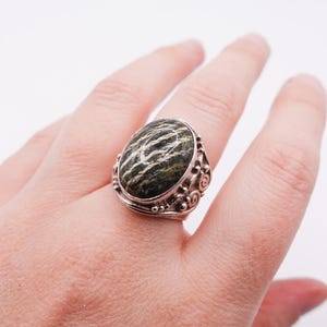 Statement ring sajen sterlingzilver serafiniet cabochon
