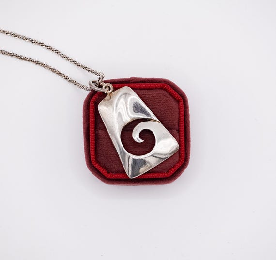 Modernist Artisan Made Sterling Silver Swirl Necklace