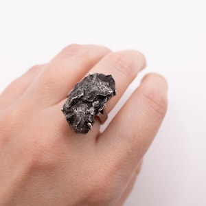 Vintage Retro 1980s Brutalist Sterling Meteorite Nugget Artisan Ring