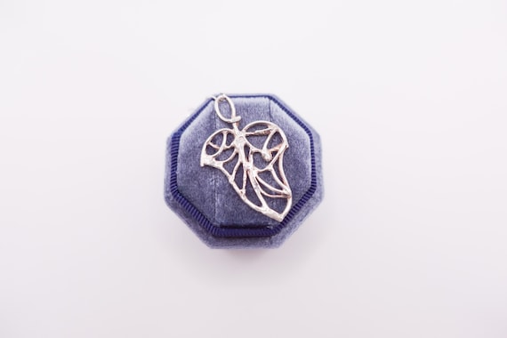 Nature Inspired Artisan Made Cast Ivy Leaf Necklace (Signed B)