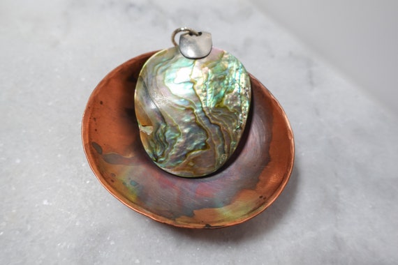 Huge Gorgeous Vintage Carved Abalone Shell Pendan… - image 2