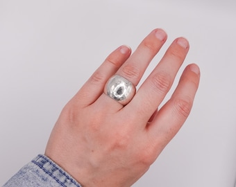 Signed Silpada Hammered Sterling Silver Wide Band Ring (Size 5.75)