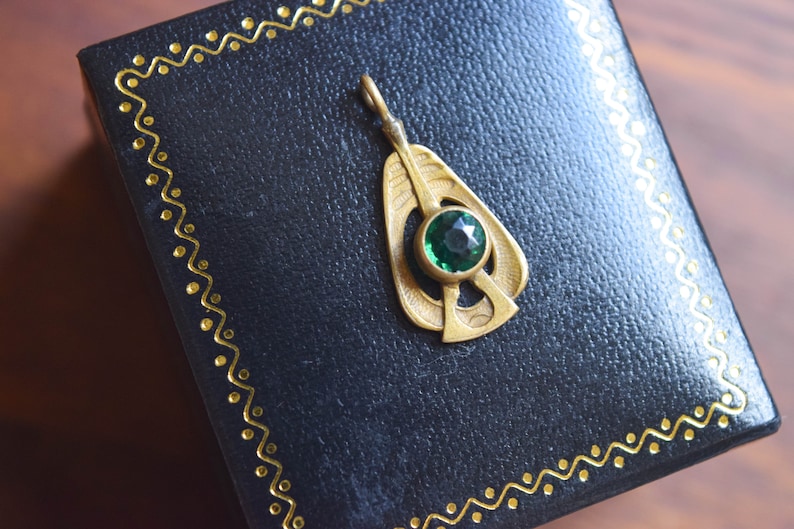 SALE Antique Art Nouveau Brass Patina Tiny Pendant  Arts /& Crafts Lavalier with Peridot Green Glass Gem