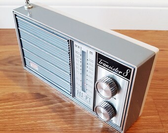 1968 Wendell-West CR-7A Hi-Fi 8 Transistor Radio, Made in Japan, Working