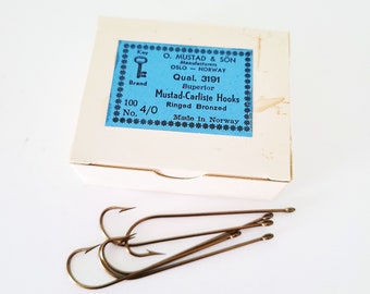 Vintage Mustad & Son Fish Hooks, Mustad-Carlisle Hooks, Size No.4/0, 100 Pieces, Key Brand Made In Norway, New 2.5&quot; Ringed Bronzed Hooks