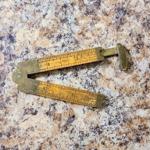 Régua de paquímetro Stanley nº 36 antiga, apenas 3" de comprimento, seis polegadas, dobra dupla, feita nos EUA por volta de 1910
