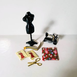 Vintage Dollhouse Miniature Dress Form Tailor&#39;s Set, And Treadle Sewing Machine, Made In Taiwan