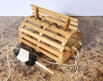 Vintage Handmade Lobster Trap, Folk Art Small Wooden Souvenir Lobster Trap, 6 Inches Long, With Buoy, Made In Nova Scotia Canada