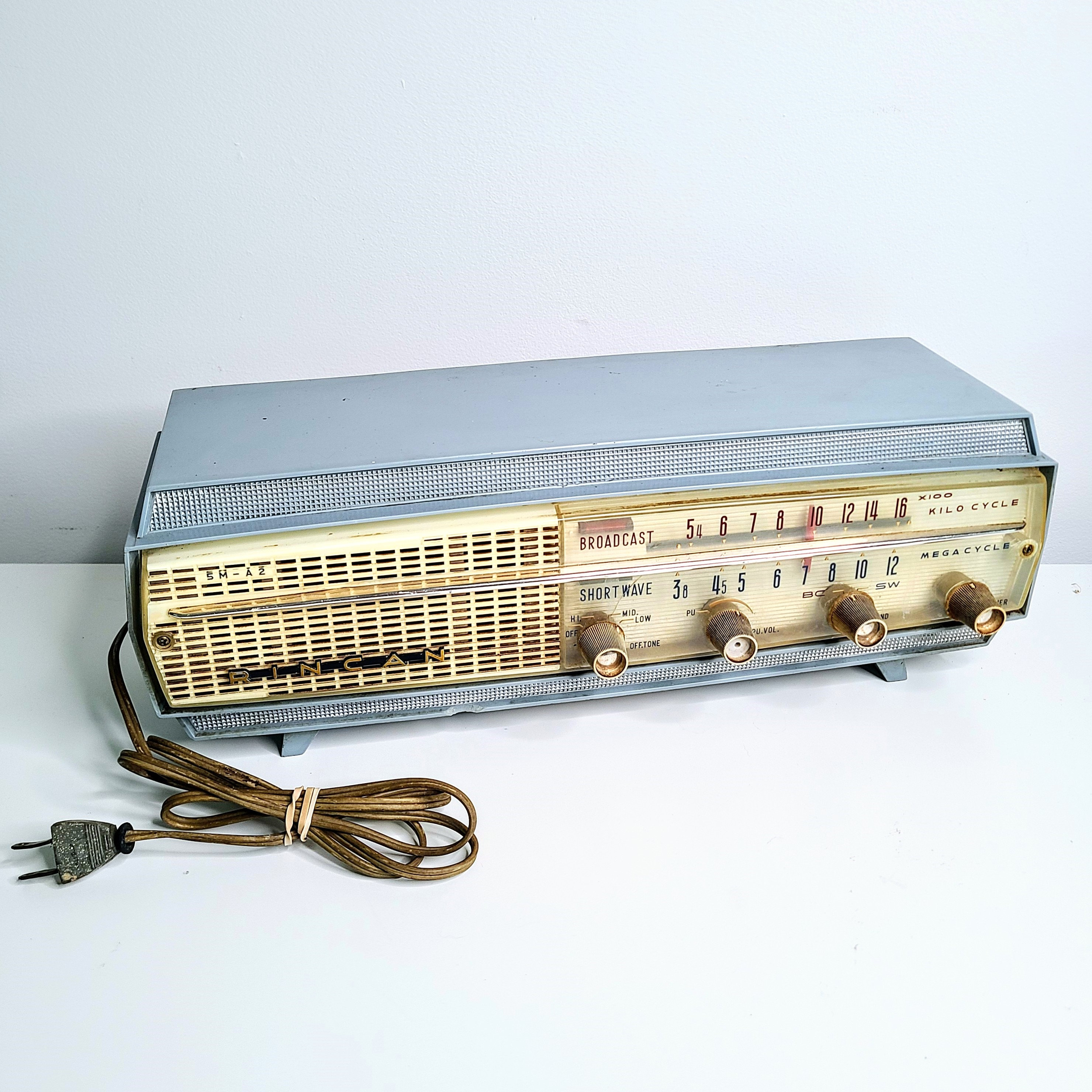 エンポリオ トランク型 CDラジオ 昭和レトロ GW-988AB エンポリオ CDシステム GW-988AB 通電OK ラジオ視聴 可 簡易動作