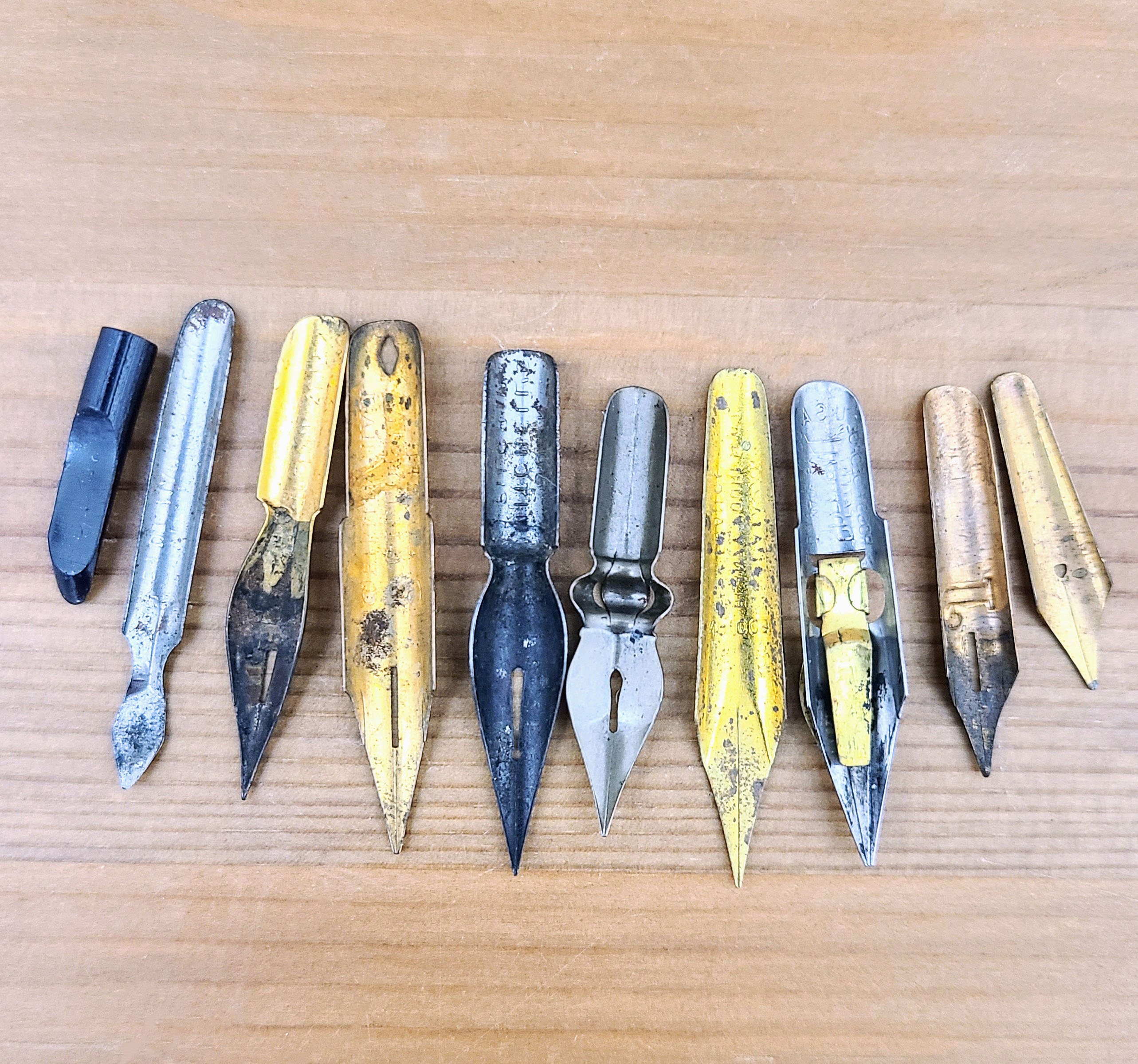 Vintage Dip Pen Nibs, Set of 10 – St. Louis Art Supply