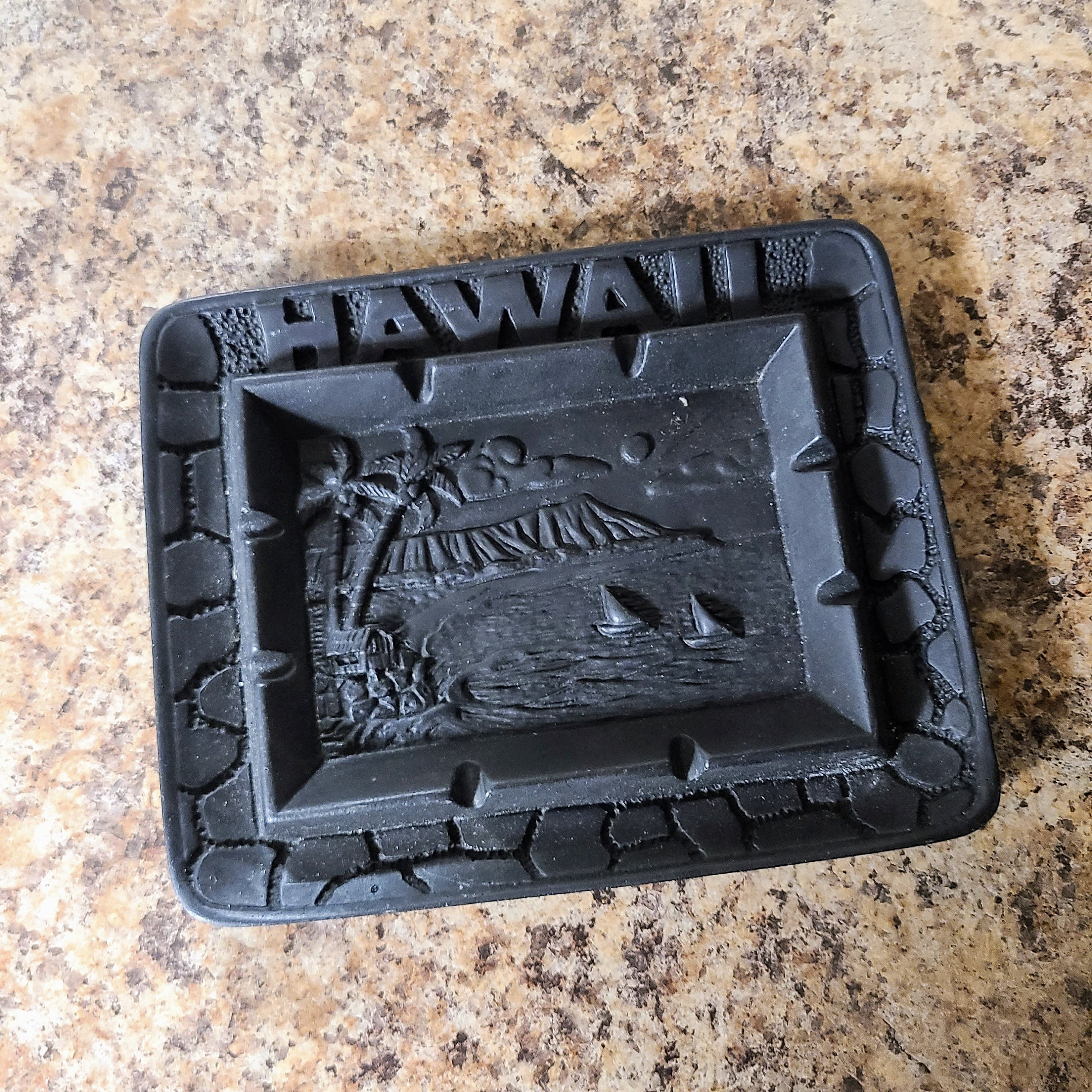 1971 'HIP Originals' Hawaiian Ashtray, Petroglyph Black