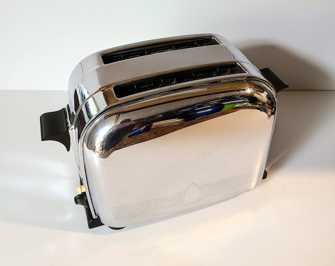 1949 Morphyrichards Toaster, Model Type TA/1, Art Deco Chrome, Made in