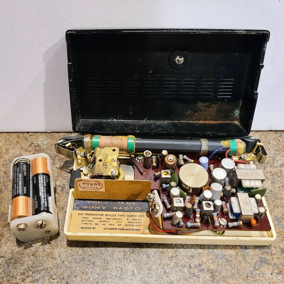 Rare 1960 Sony TR-609 Six Transistor AM Radio, With Original Rare 1960 Sony TR-609 Six Transistor AM Radio, With Original