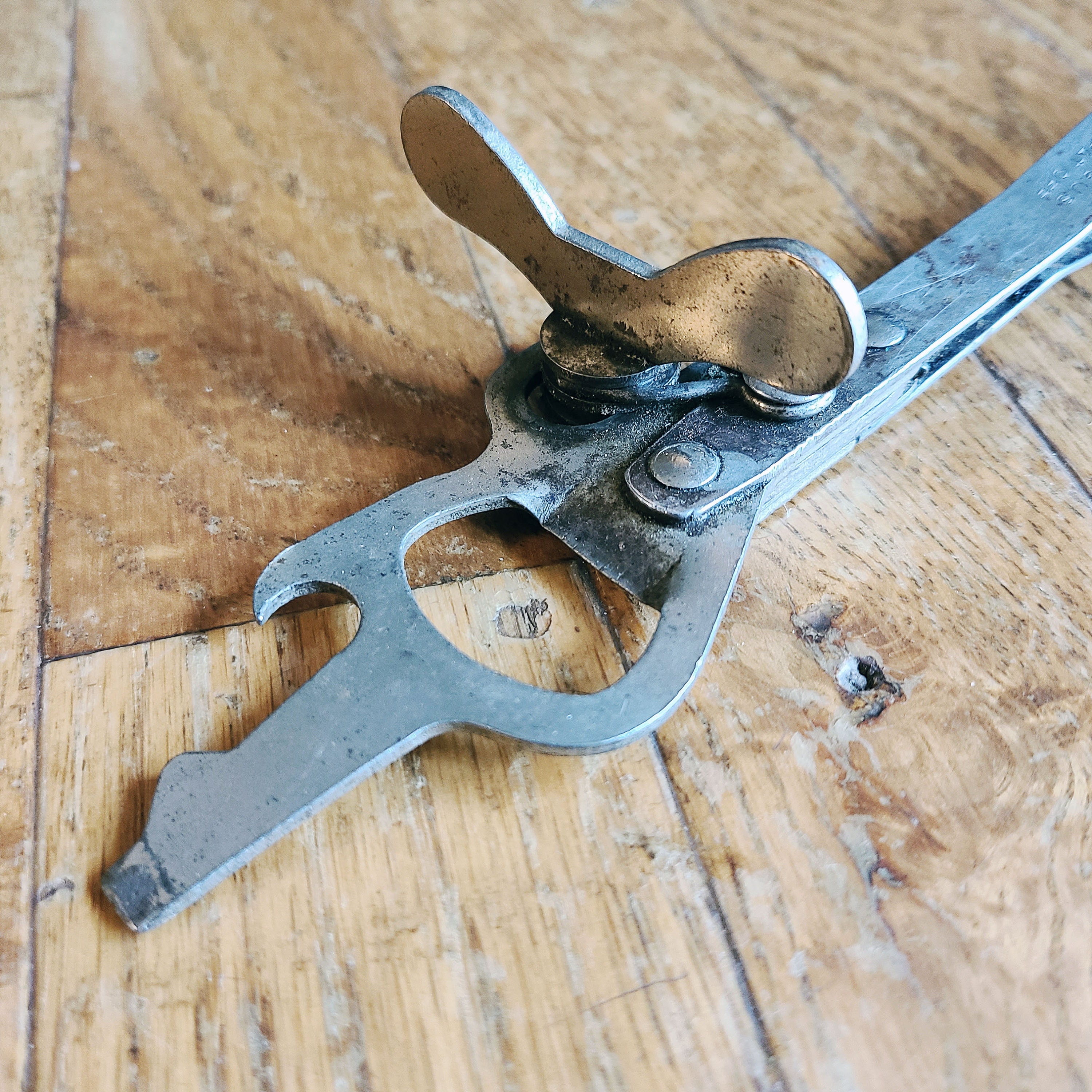 Vaughan's Quick and Easy Can Opener — Poor Johnny's