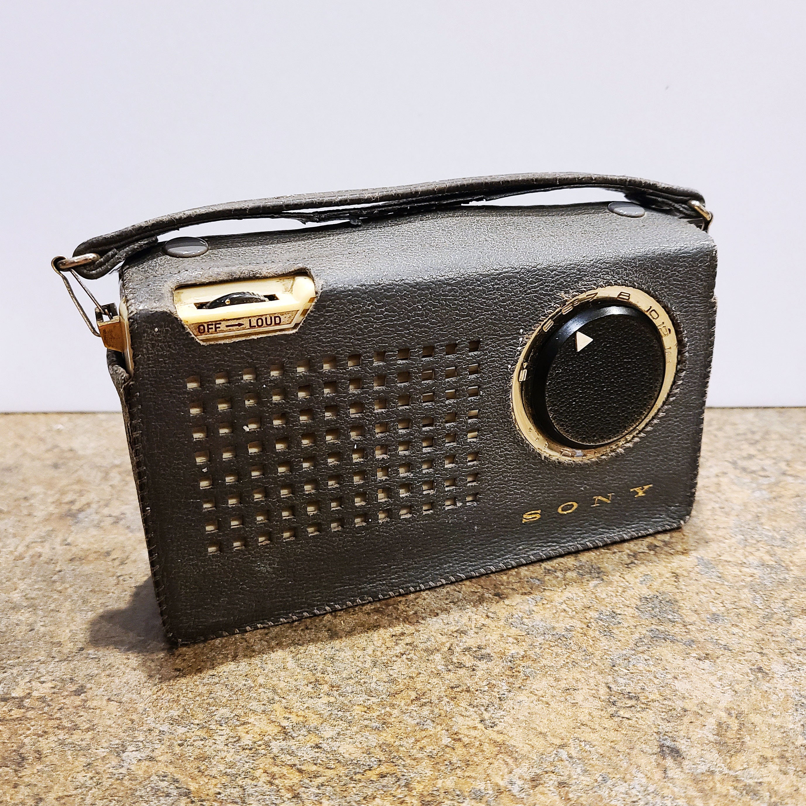 Rare 1960 Sony TR-609 Six Transistor AM Radio, With Original Rare 1960 Sony TR-609 Six Transistor AM Radio, With Original