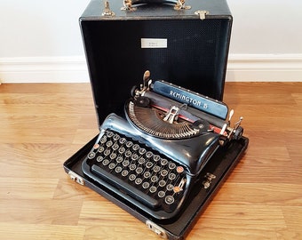 1937 Remington Rand Model 5 Streamline Portable Typewriter, With Wooden Case, Working