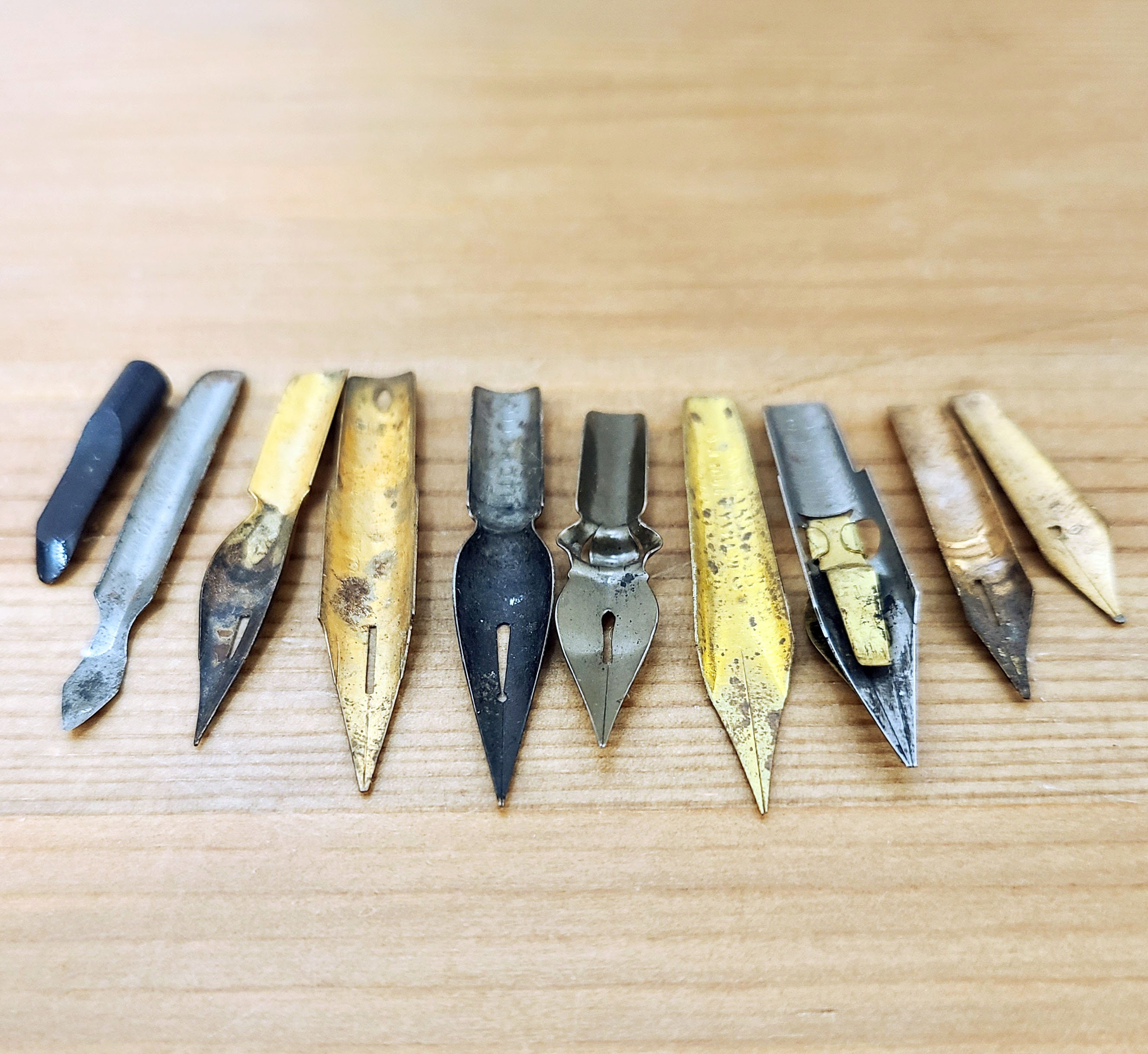 Vintage Dip Pen Nibs, Set of 10 – St. Louis Art Supply