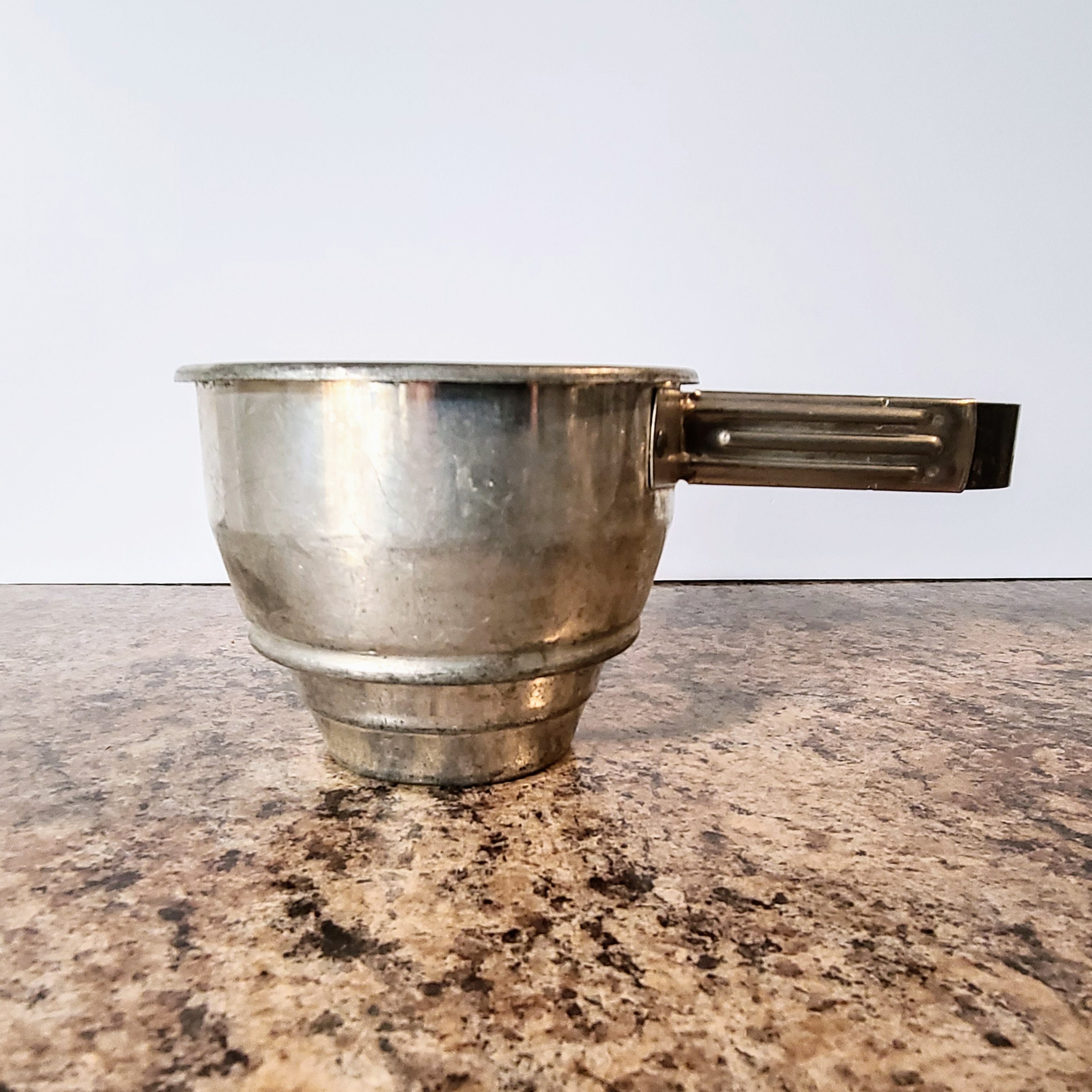 1940s FOLEY Flour Sifter, One Handed Sifter, Made in USA 1940s FOLEY Flour Sifter, One Handed Sifter, Made in USA