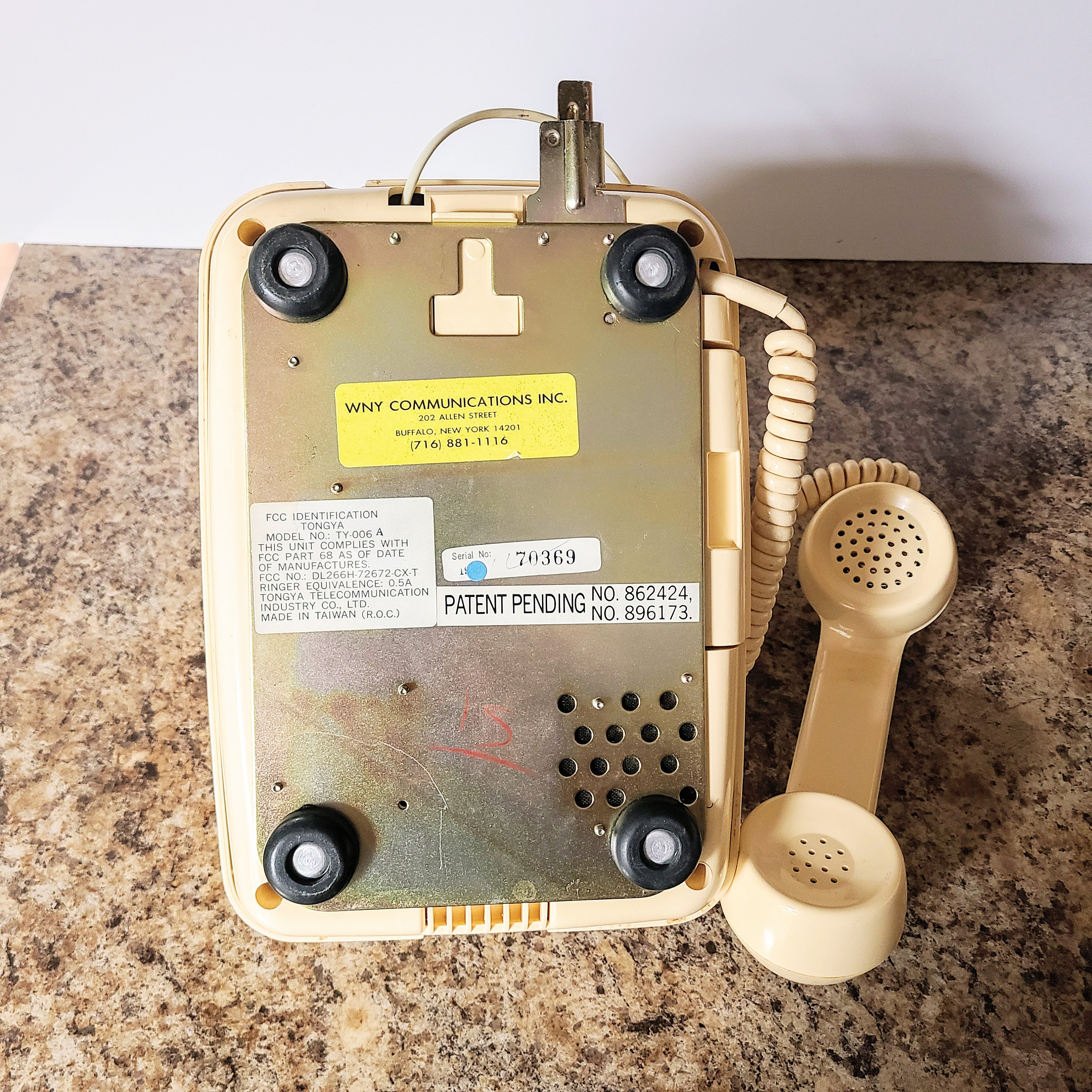 Vintage Hotel/motel Pay Telephone, Tongya TY-006 Coin Phone