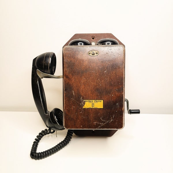 1933 Northern Electric Telephone, Model 717 Hand Crank 'N717AH', Wall Mount Phone In Oak Wood Box, Complete, Bells Work, Made In Canada