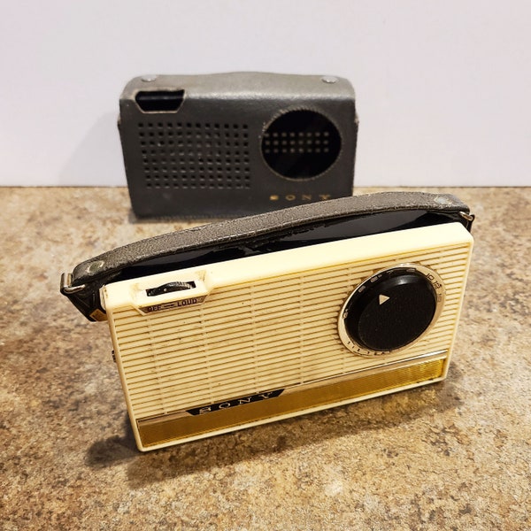 Rare 1960 Sony TR-609 Six Transistor AM Radio, With Original Leather Case