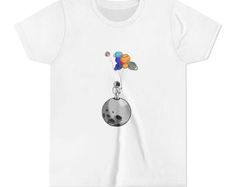宇宙飛行士バルーン ユースTシャツ、子供用かわいい宇宙Tシャツ、若い探検家へのギフト、アドベンチャーシャツ、誕生日ギフト