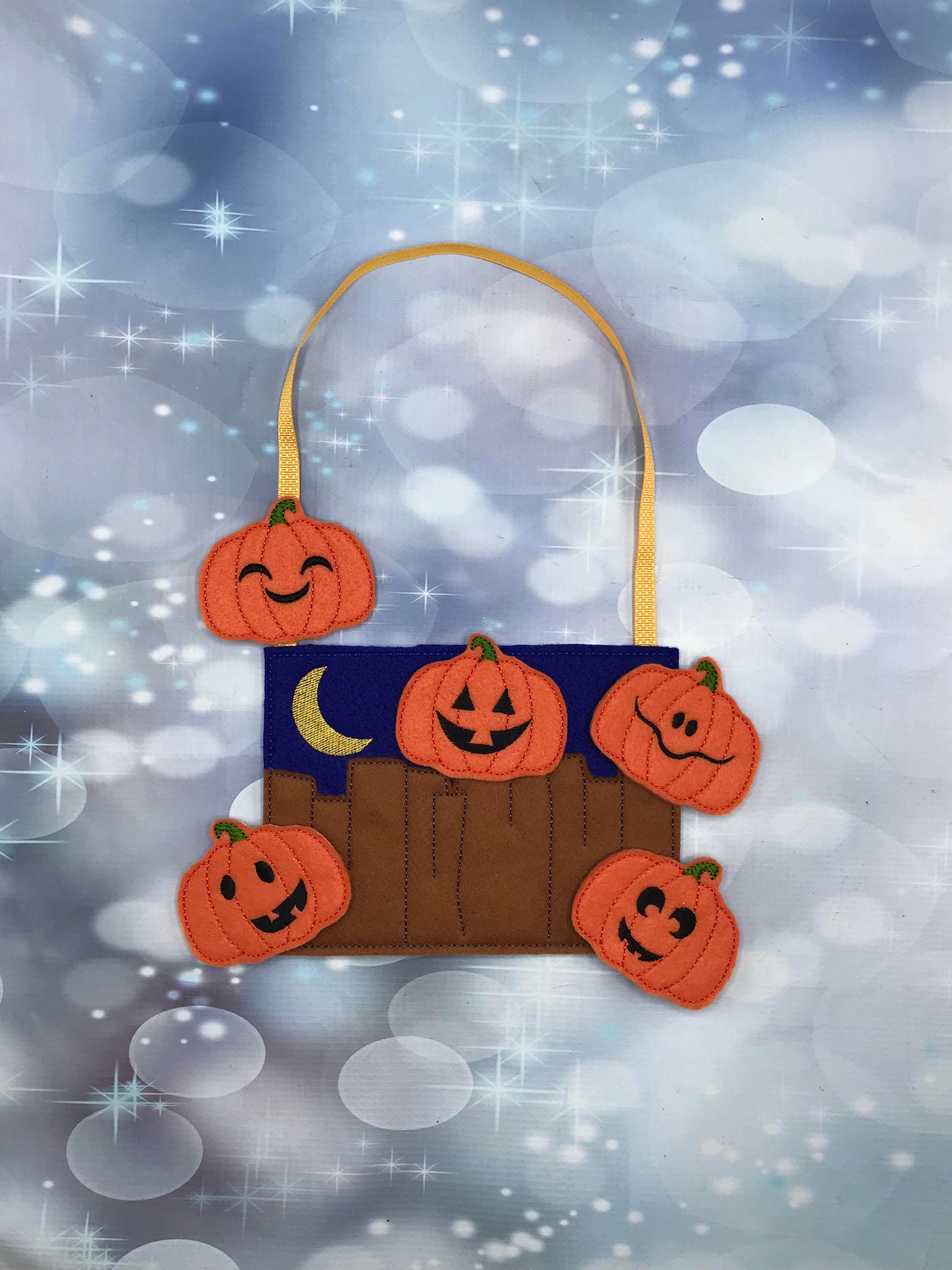 pumpkin finger puppets