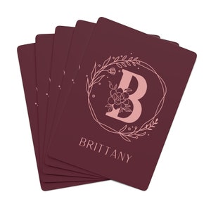 Weinrote Spielkarten mit Namen | Erste Spielkarten | Personalisierte Karten | Monogramm Karten deck | Weinrote und pinke | Weihnachtsgeschenke