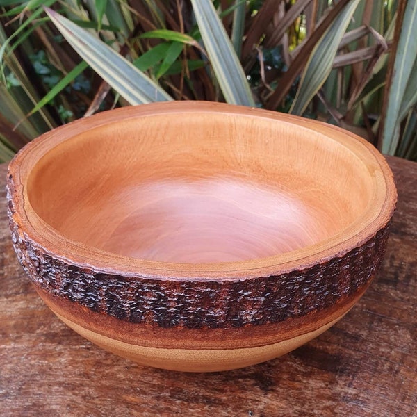 Natural Mango Wood Rustic Bowl, Hand Crafted 21x21x10