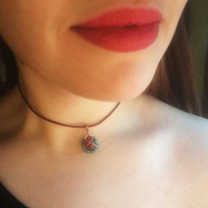 Boho Choker Necklace with Carnelian Crystal Silver Wire Pendant on Leather