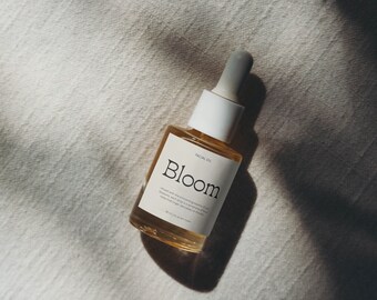 Cosmetic Bottle Dropper Mockup – No 01 | Modelier Collection | Mockup for Designers | Editable Cosmetic Mockup | Editorial Photoshop Mockup