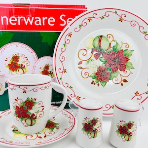 Christmas Dinnerware Set of 18 Poinsettia And Ornaments ~ Holiday New Year&#39;s Eve Party