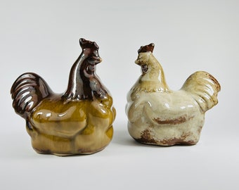 Vintage Tropfglasur Keramik Huhn Henne und Hahn Figuren ~ Folk Art Decor - Hahn und Henne Dekor ~ Land Hühner Dekor