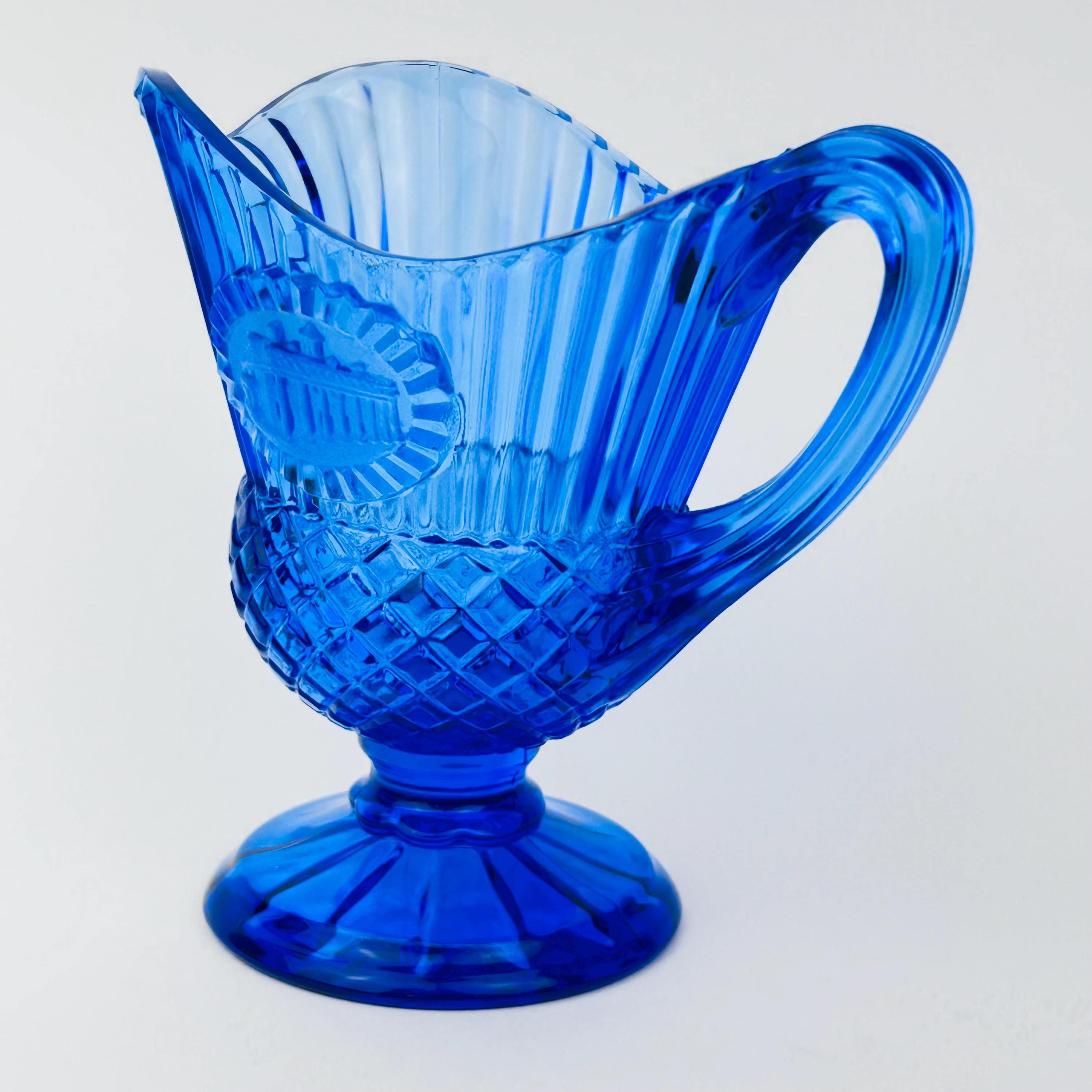 ♡ちゃっぴー♡出品 ヴィンテージ エイボン コバルトブルー ガラス ピッチャー：アメリカン