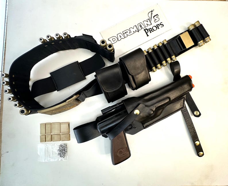 The Book of Fett Boba Fett Belt, pouches, and holster Full Rig image 5