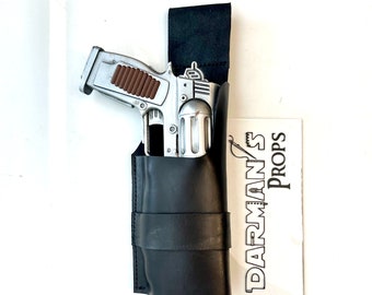 Fallout Brotherhood of Steel Squire 10-mm-Revolver am Gürtelholster