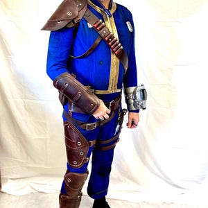 Fallout Leather Armor set - Shoulder, forearm, thigh, knee, and shin