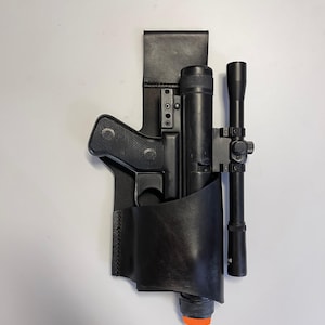 Male Imperial Officer SE-14R Holster from The Mandalorian