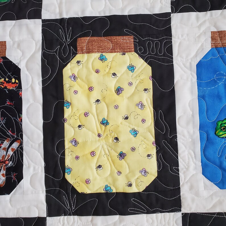 Bugs in Jars Quilt - Etsy