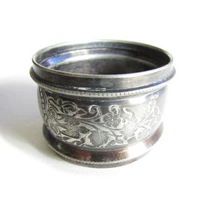Antique Victorian Silver Plate Round Etched Floral Napkin Ring/Holder, Space for Monogram 1 5/8 across and 1 1/8 inches tall FREE SH