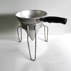 Vintage Wear-Ever No 462 Aluminum Cone Strainer Colander Food Mill with Wood Pestle and Stand Set  FREE SH