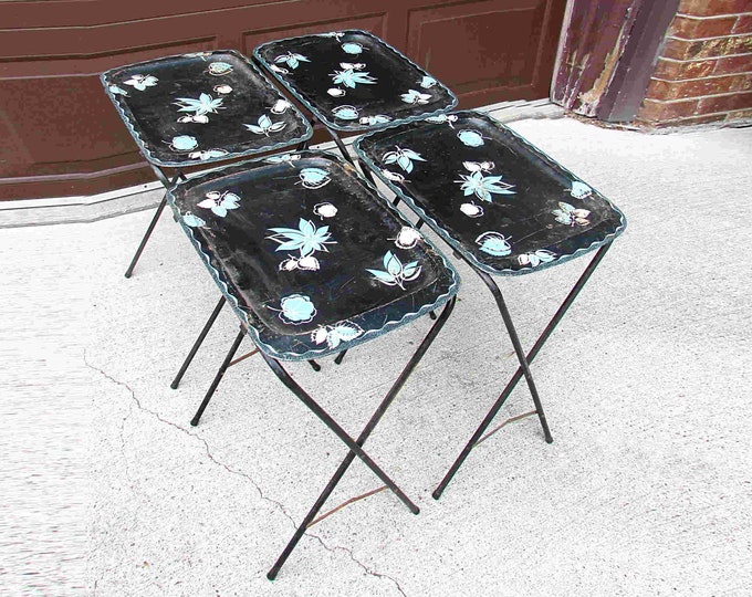 Set of 4, Mid Century Modern Folding Metal TV Tray Tables With Legs