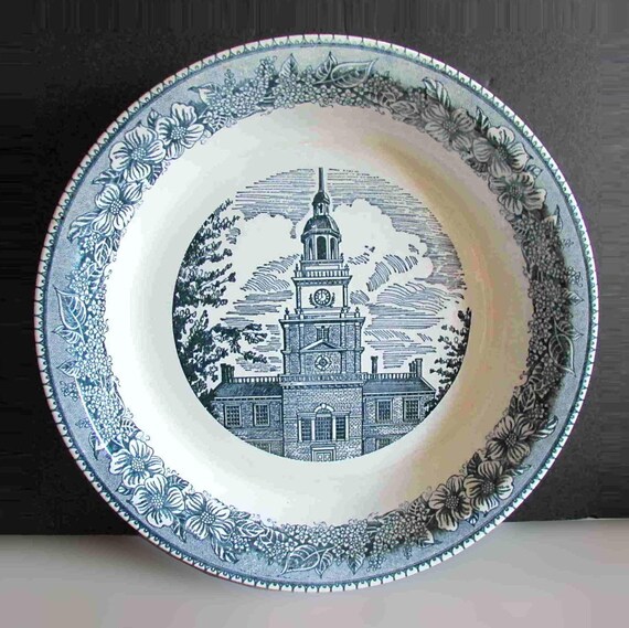 Vintage Royal China Colonial Heritage Blue Clock Tower 10 Inch Pie
